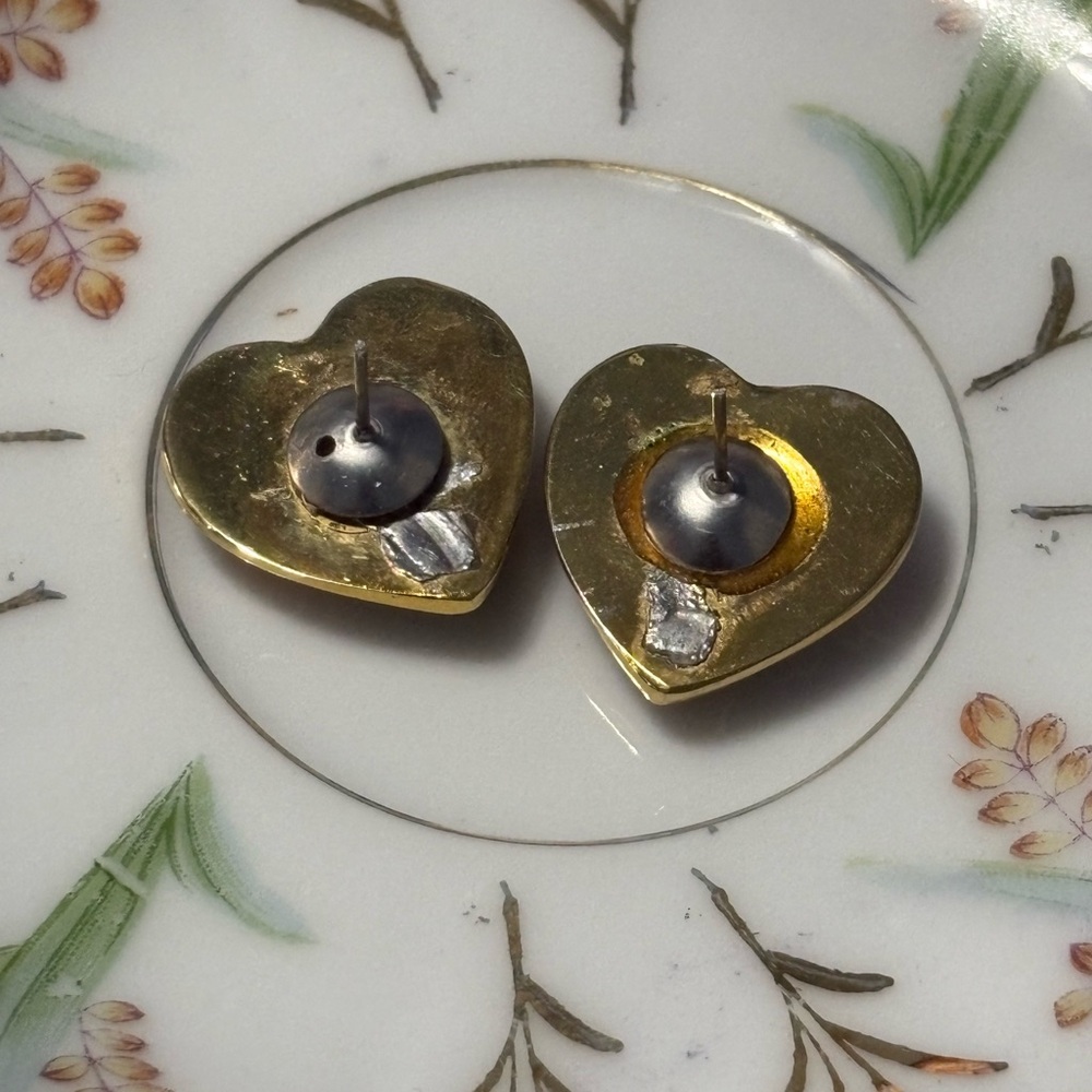 Vintage Black Floral Heart Earrings - Picture 3 of 3